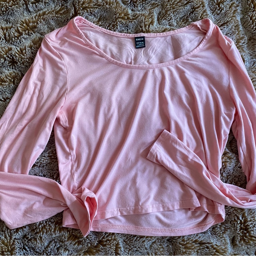 Baby pink stretch SHEIN long sleeve tee